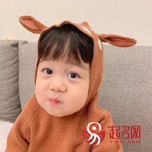 有的名字很普通加上姓就很惊艳,普通又很惊艳的名字