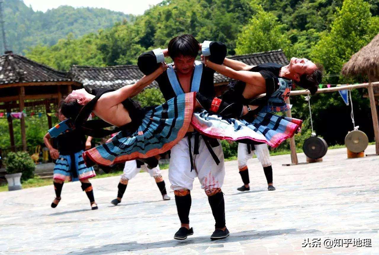 人文地理-广西壮族自治区的区划沿革和风俗文化