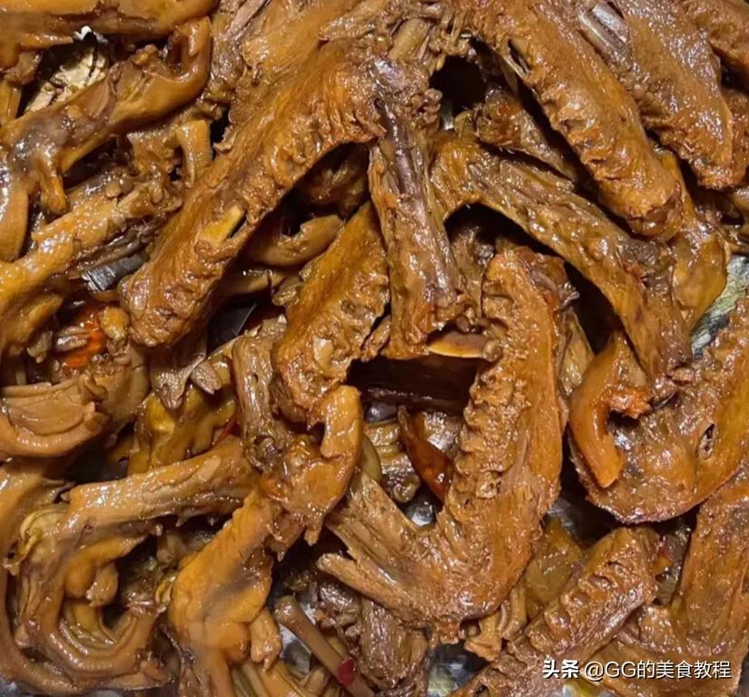 正宗周黑鸭做法,自制周黑鸭的家常做法窍门是什么