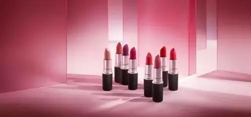 告白口红、限定美妆、多重组合解锁少女心，这个七夕谁最“撩”？