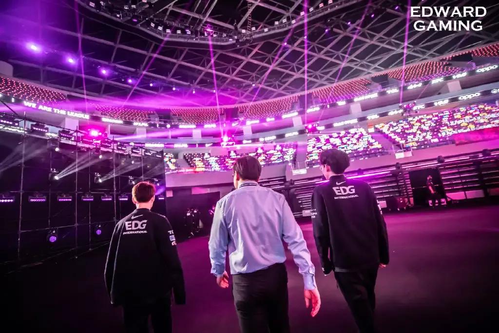 EDG庆典活动开启，免费得皮肤机会又来了，谁是欧皇谁是非酋