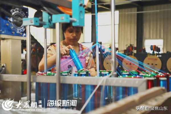 小竹编编出大产业,小产品做出大产业