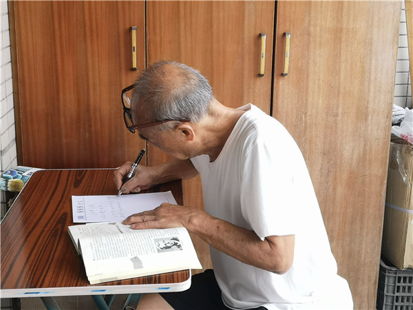 70后大叔的退休生活,重庆70岁大叔日常训练