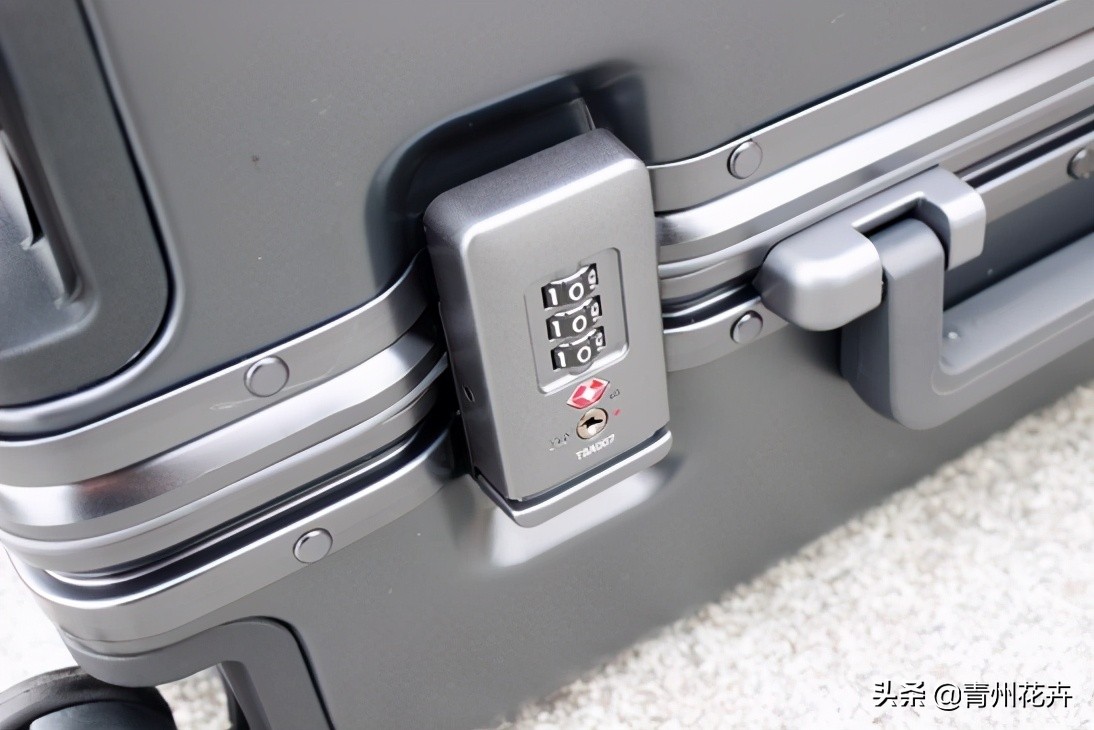 旅行好搭档-地平线8号行李箱测评