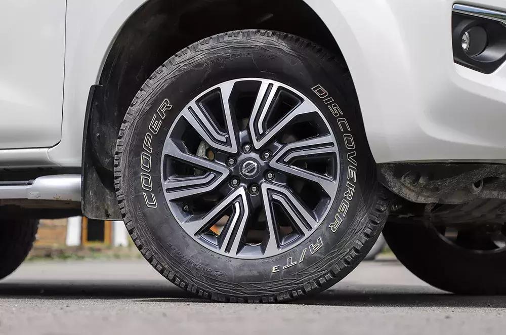 2.5l排量车还值得买吗,2.0t8at的都有哪些硬派越野