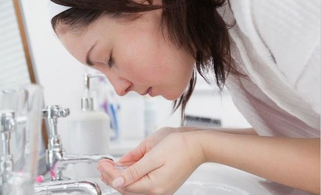 痘印黑色素沉淀怎么遮盖,痘印暗斑怎么快速消除