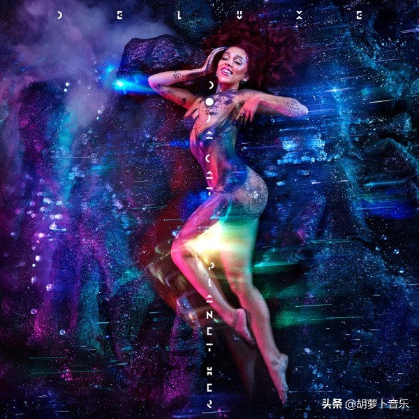 adele回归舞台,adele打雷姐