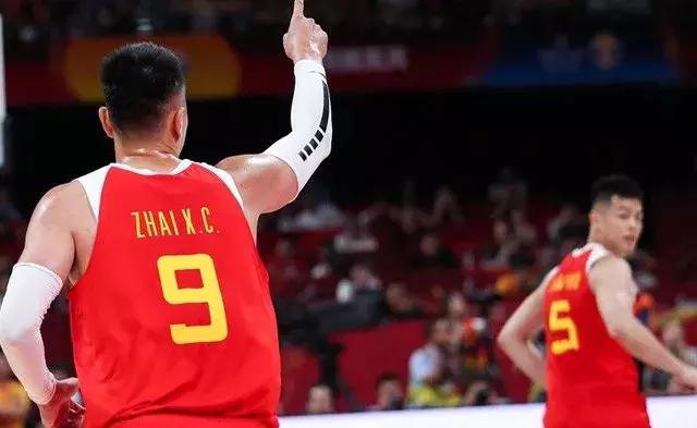 易建联还能扛起中国男篮大旗吗,易建联为中国男篮再拼一次