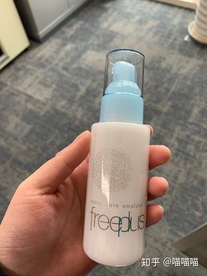 粉底遮脱妆不卡粉,夏天脱妆严重怎么回事