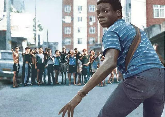 两部生猛非常、糙劲十足的巴西电影，故事发生地都在里约热内卢