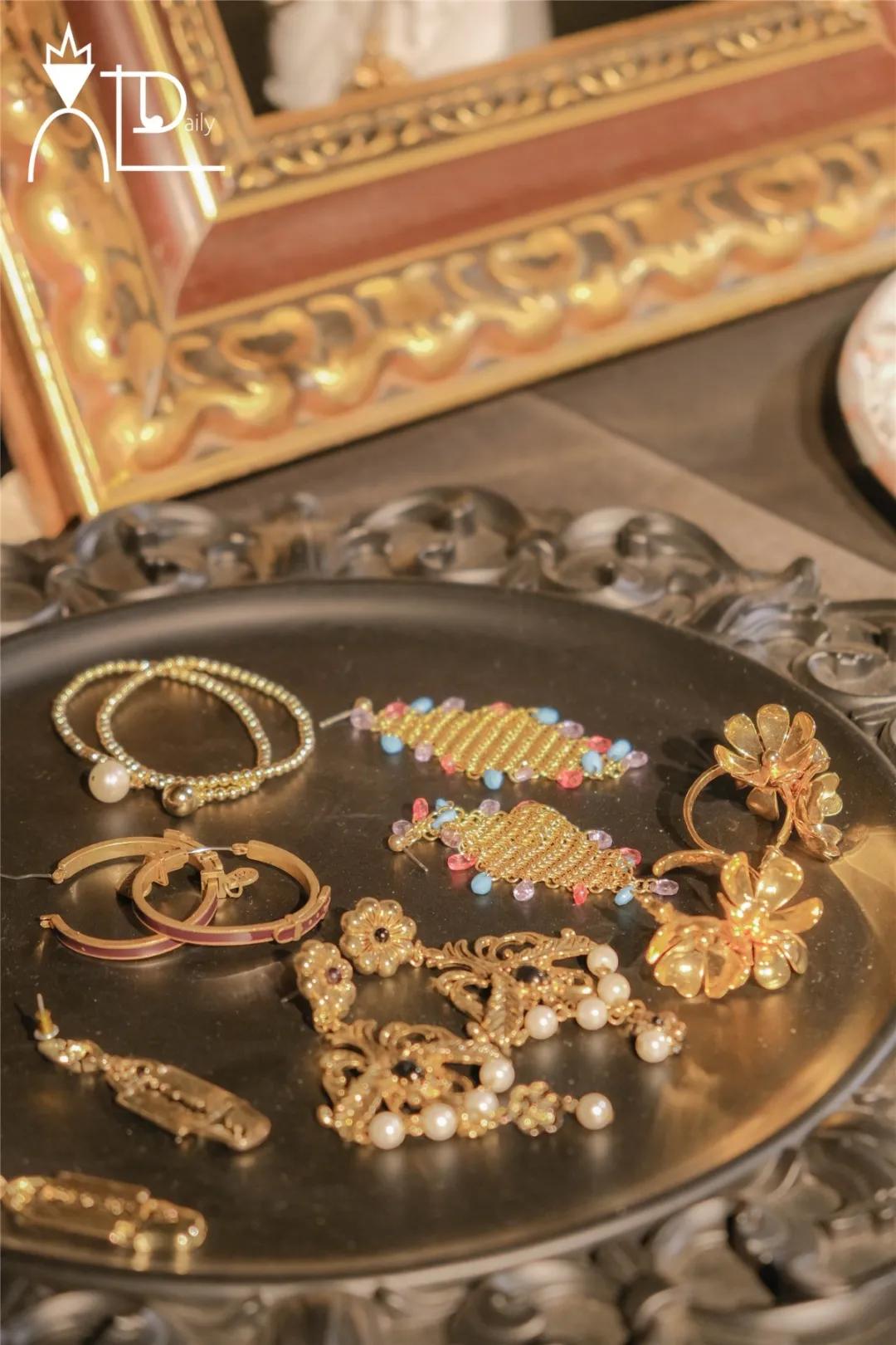 青岛品牌买手店,青岛买手店设计师