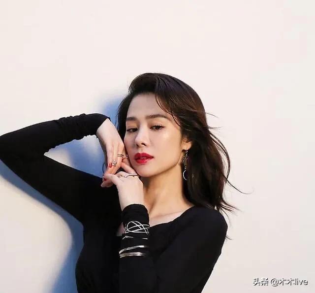 全智贤获得的奖多还是宋慧乔的多,全智贤上榜福布斯