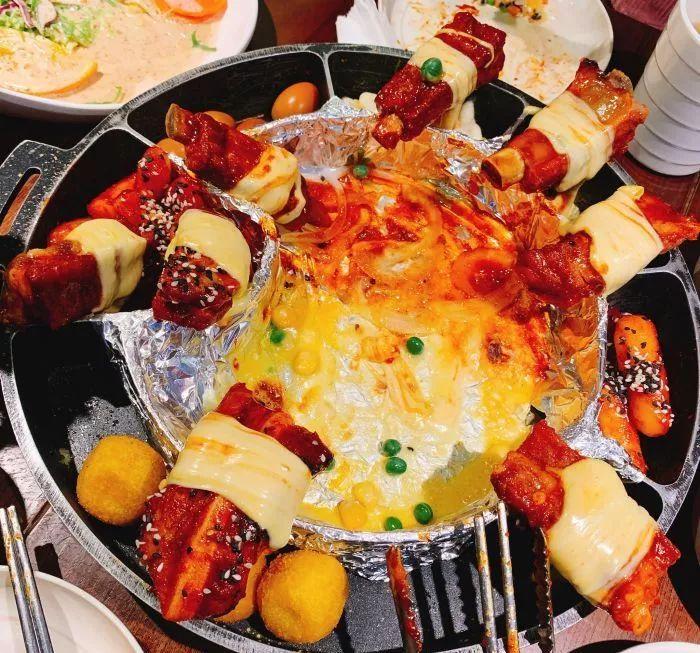 拔草打卡美食一条街,拔草各大美食品牌