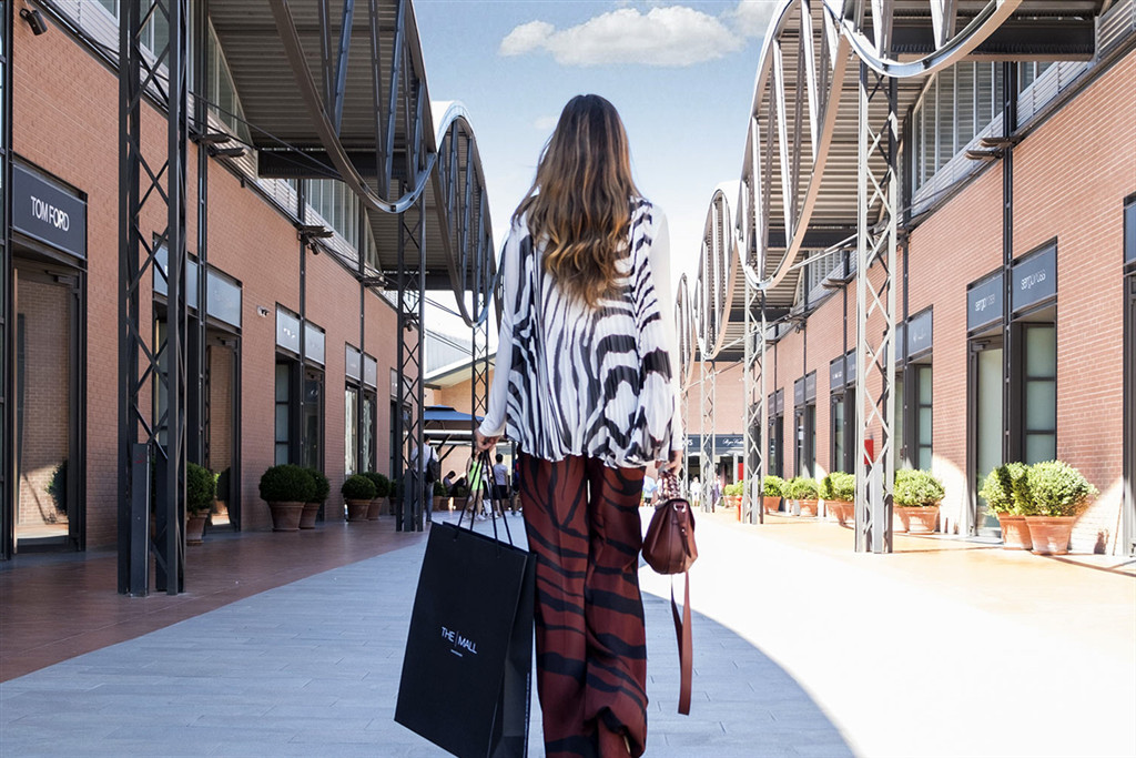 一年一度的打折,今年奢侈品为什么打折了