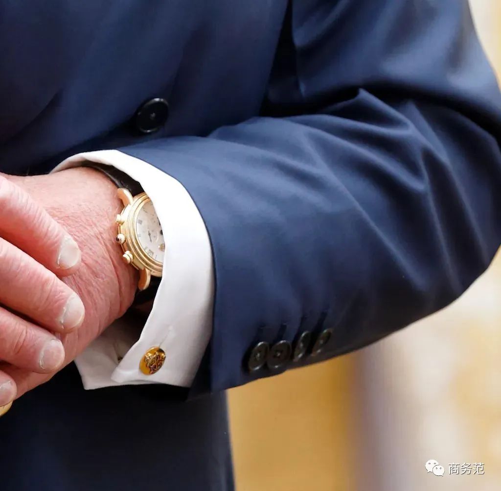 普京防护服,普京保镖衣服里面是什么