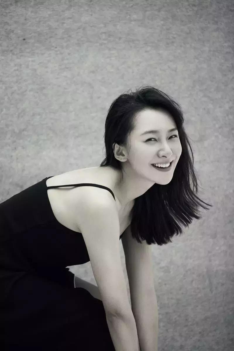 从服务员到好莱坞最红华裔女艺人,从服务员到明星