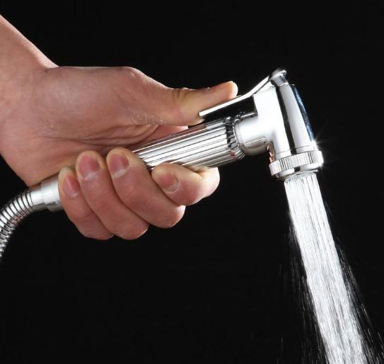 卫生间装修被亲戚吐槽,主卧卫生间装了现在后悔了