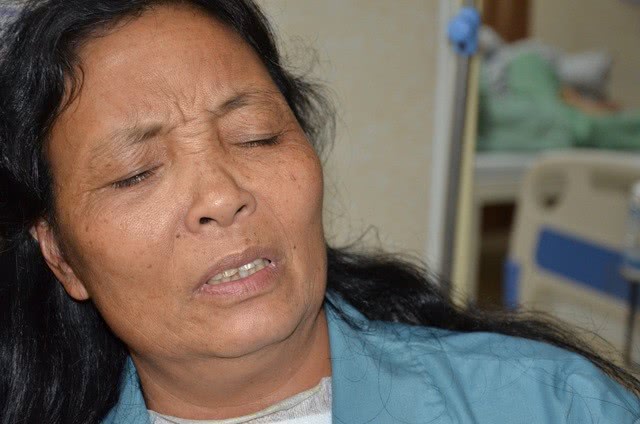 越南花季少女患癌症,越南女子身患癌症