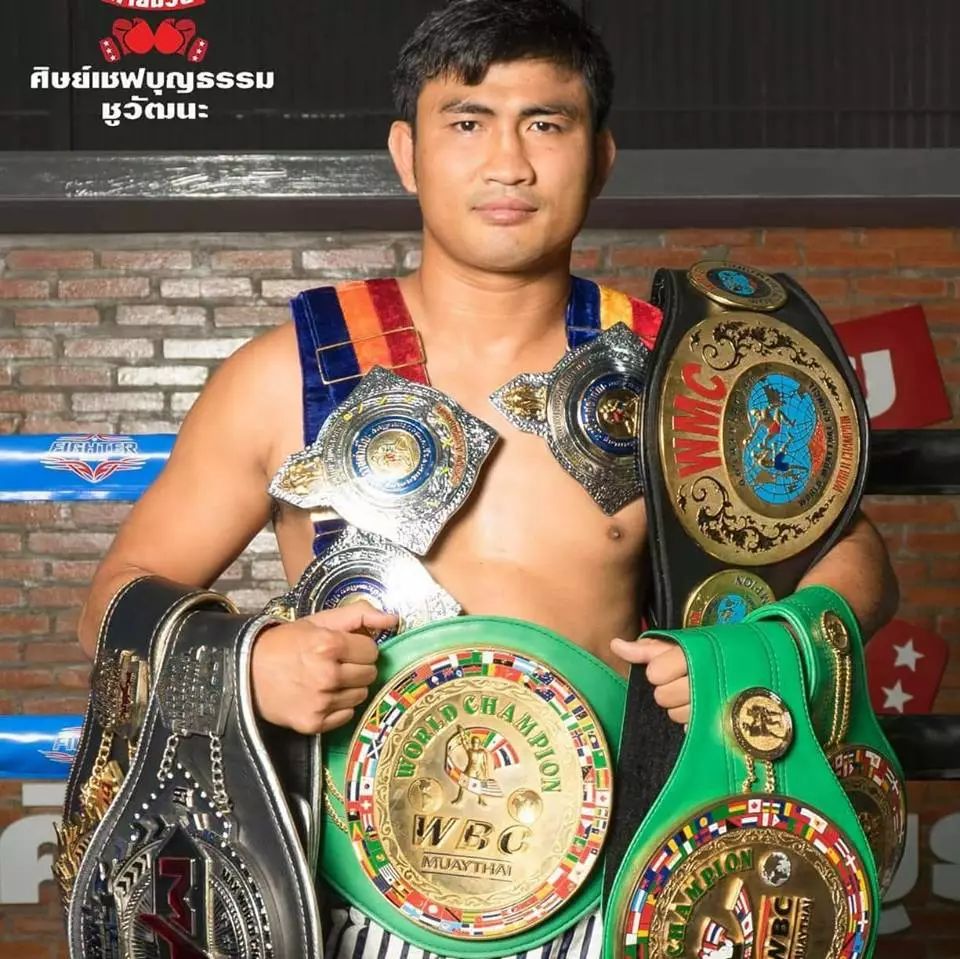 泰拳王江通猜的技术特点,江通猜vs古拉宾