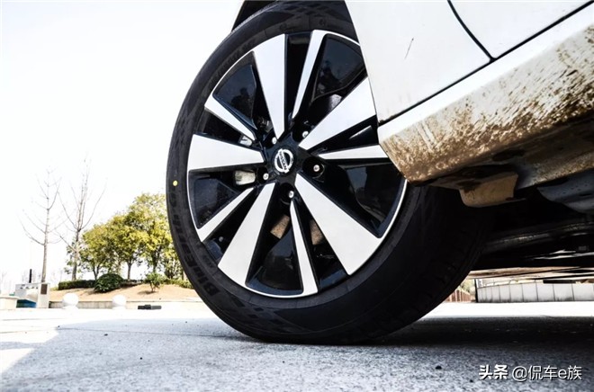 动力强又舒适的2.0排量,日产天籁2.0l试驾