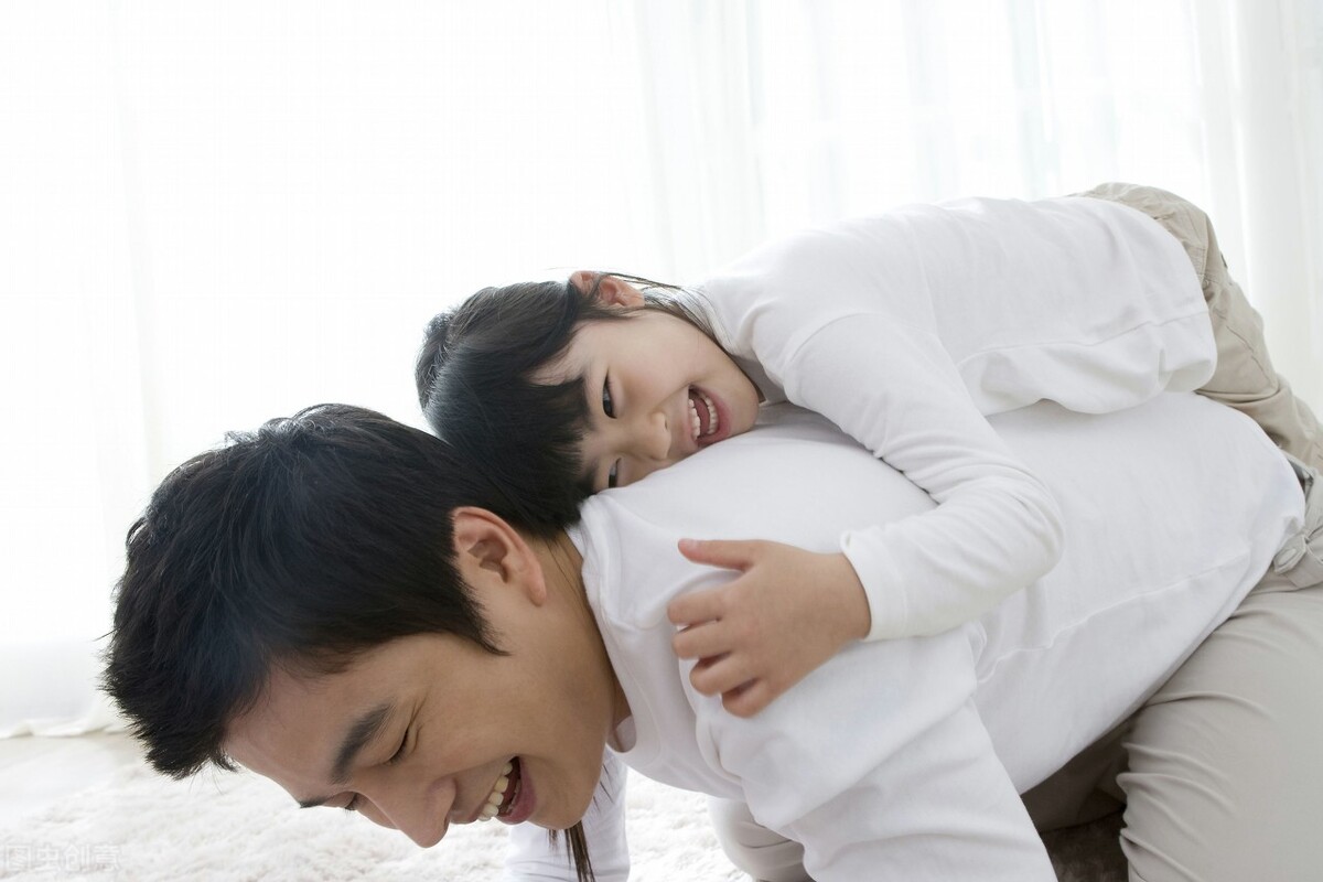 女儿睡觉哼哼声,女儿睡觉发出哼哼的声音