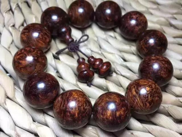 最好的文玩价格表,据说这是最靠谱的文玩价格参考表