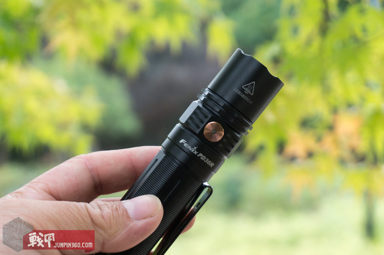 fenix菲尼克斯pd36rv2.0,fenix手电pd40r与pd36r哪个好