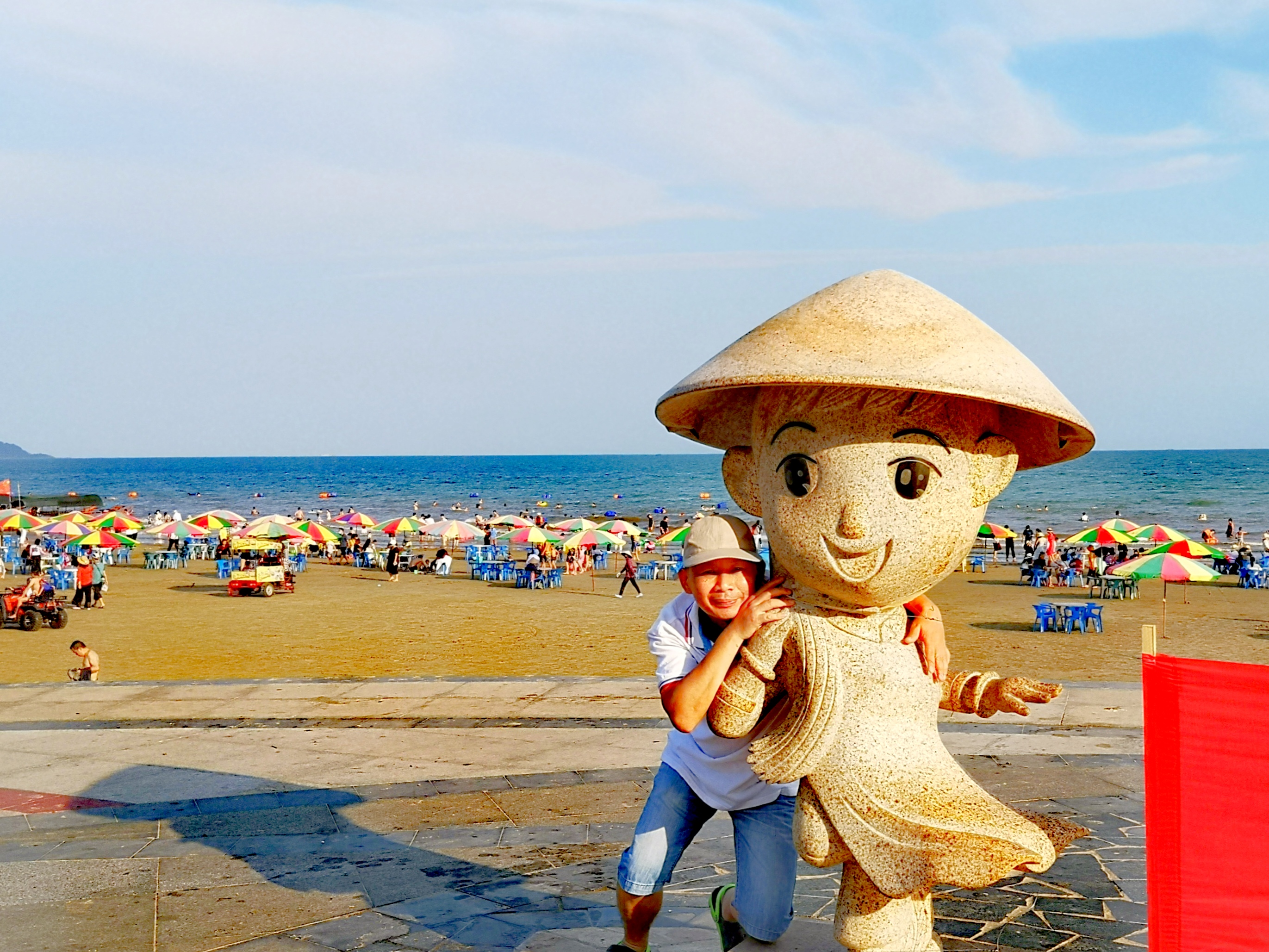 雨天东兴万尾金滩游,冬季东兴万尾金滩