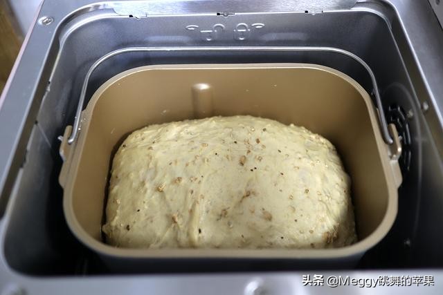 面包机制作欧包的技巧,面包机做欧包做法教程