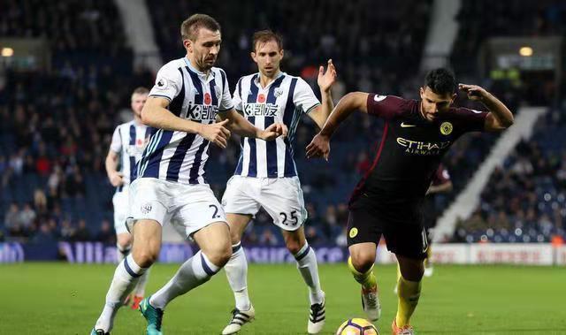 车轮被撞成这样人却毫发无伤，阿圭罗请把你的好运气带回英超赛场