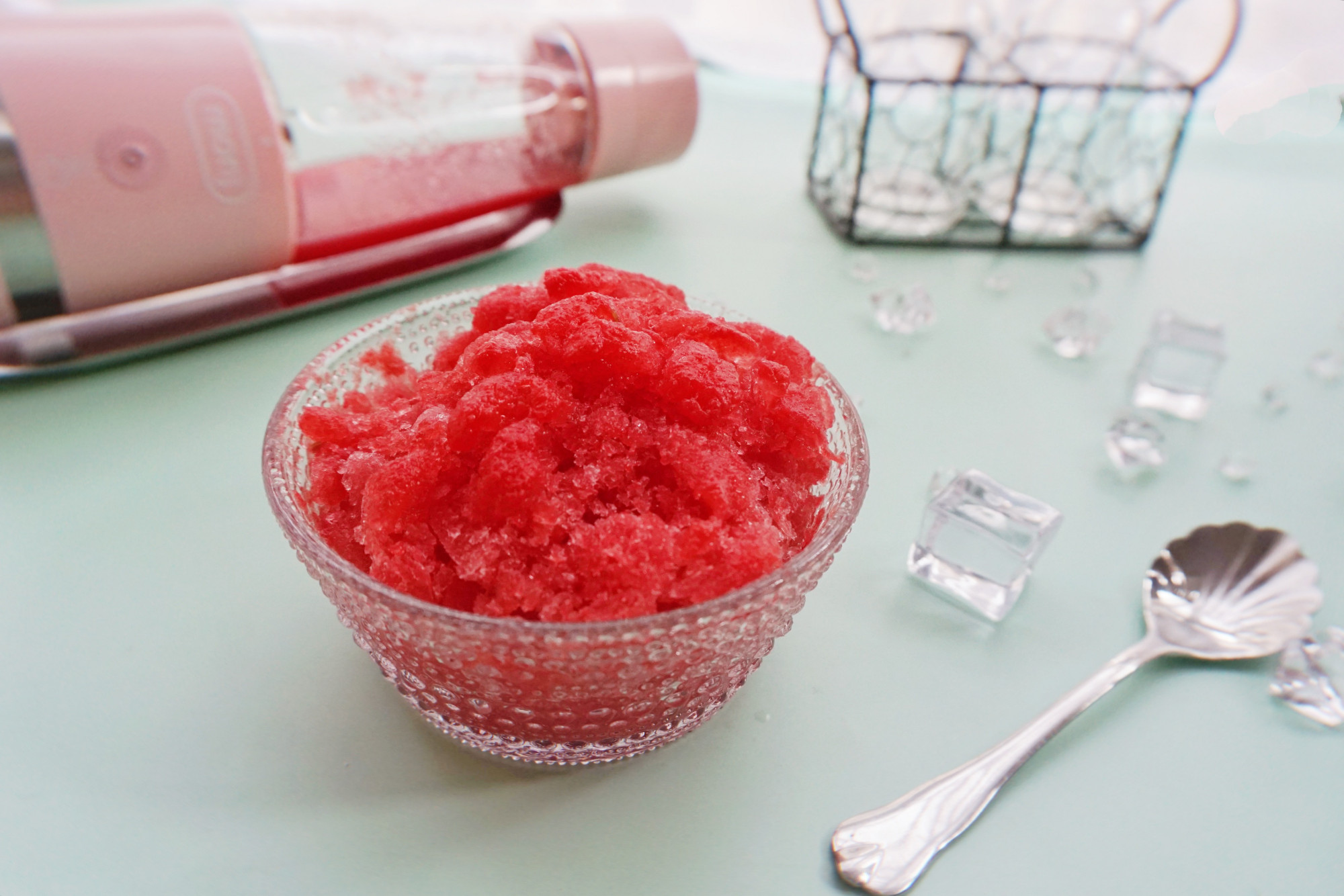 自制夏日饮品西瓜沙冰,做西瓜沙冰的方法