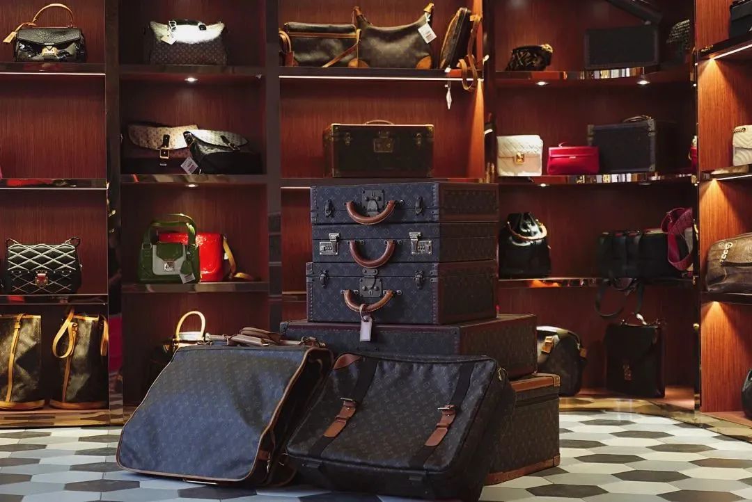 采访奢侈品鉴定师,奢侈品鉴定师的真实生活