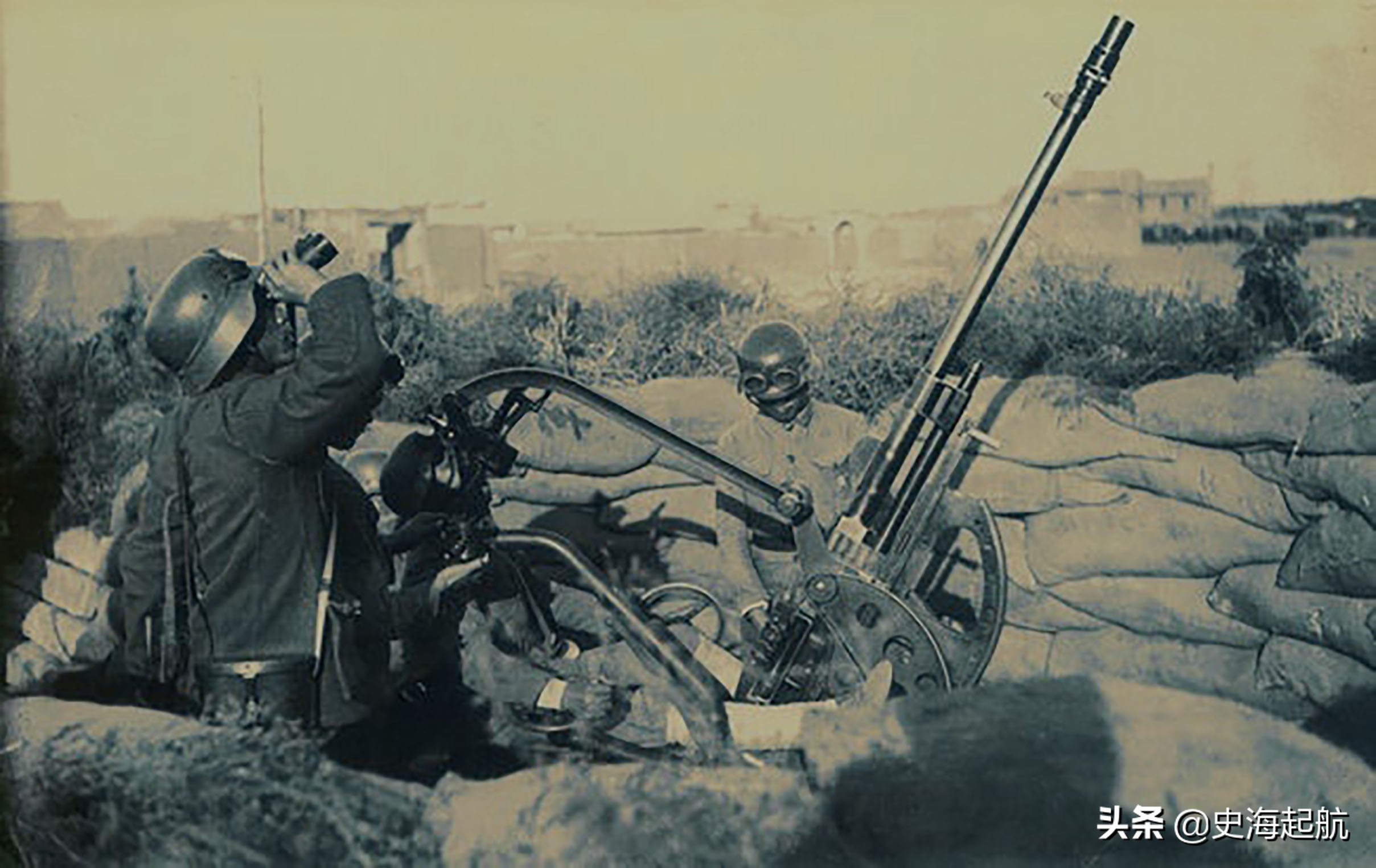 抗战时中国*队军***器武**照片：图3是国军的坦克，图6是国军的重机枪