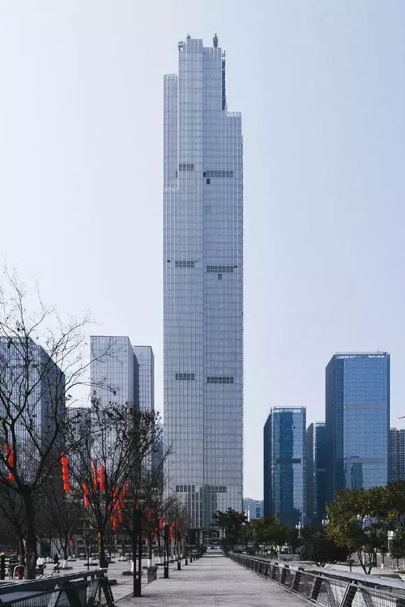 重庆十大摩天高楼排名,重庆来福士天空之巅