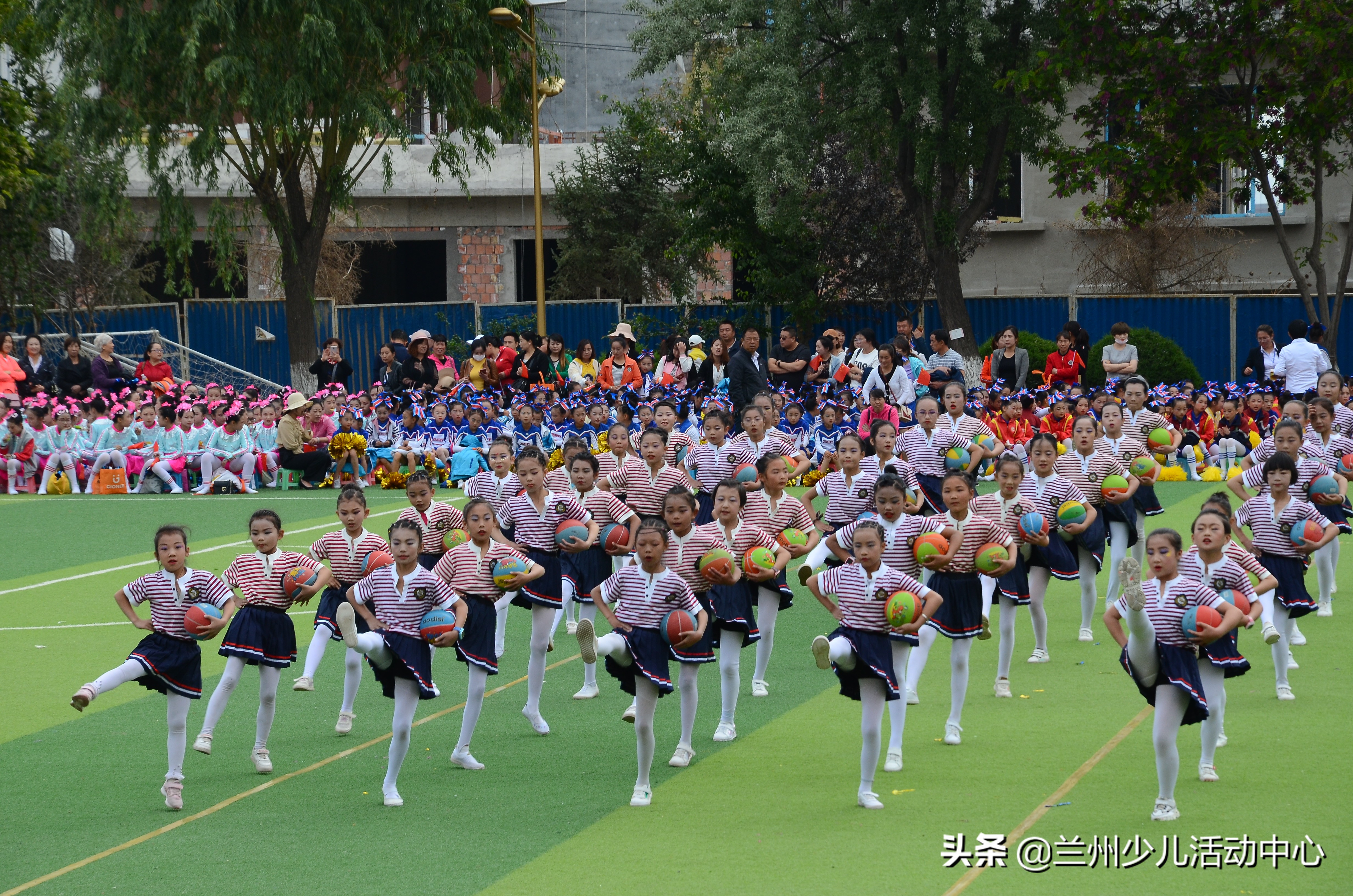 献礼祖国华诞争做时代新人,庆六一争做新时代好队员