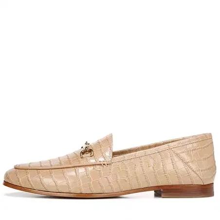 40岁的妈妈适合穿什么鞋子品牌,妈妈适合穿的布鞋子推荐