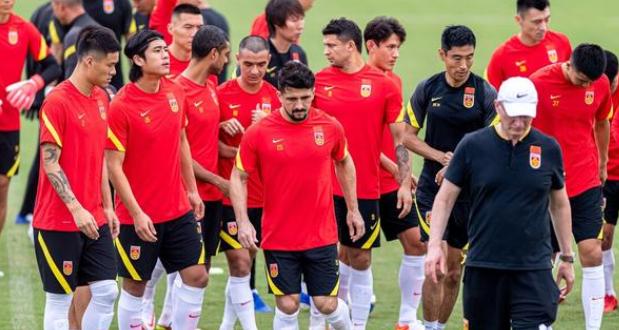 艾克森第一个归化,艾克森中国归化第一人