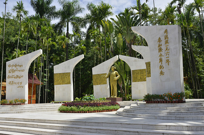 昆明西双版纳沿途的景点有哪些,昆明至西双版纳沿途旅游景点