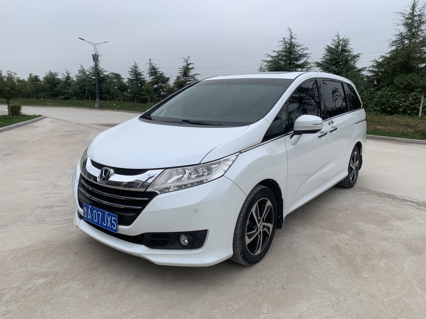 6年奥德赛可以卖多少钱,6年的本田奥德赛还能卖多少钱