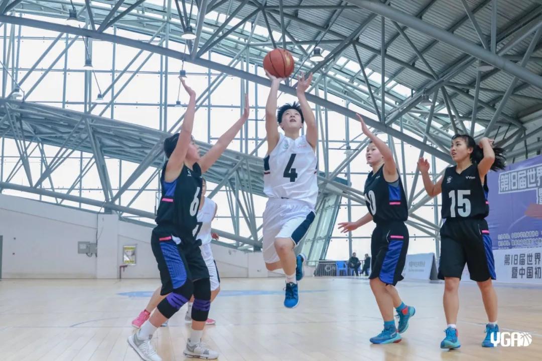 16岁打进国家队，男生与她单打都未必能赢！南开中学伍湘琳