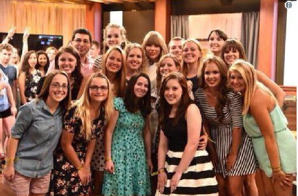 美国霉霉发福,霉霉纪录片美国小姐拍摄花絮