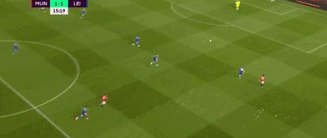 曼联送冠军,曼联送点球利物浦