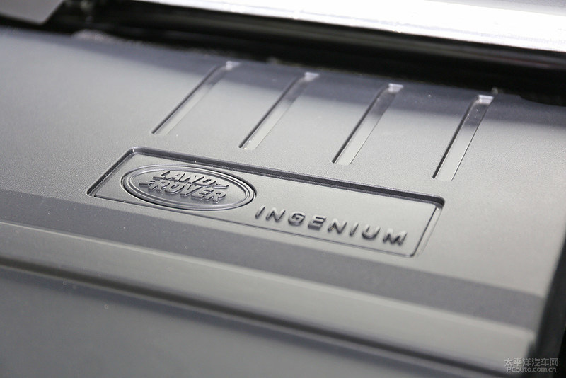 全新揽胜极光越野表现,全新一代路虎揽胜极光车评