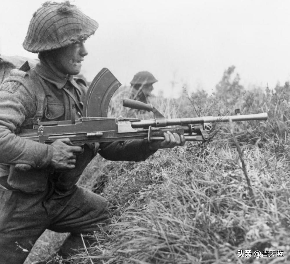 国军zb26捷克式轻机枪,捷克式轻机枪zb26有30发弹匣的吗