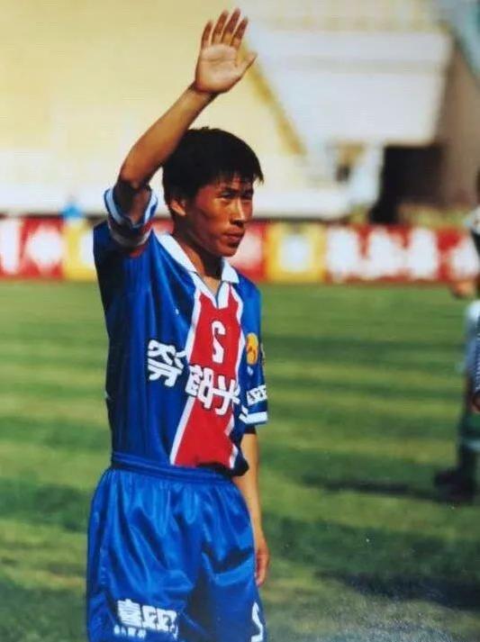 国足左前卫申思,00年亚洲杯国足