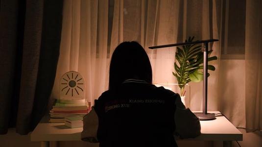 高考仅剩一个月成绩不到300,高考仅剩1个月怎么办