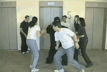 关注力不集中走神发呆做作业拖沓,三种方法解决孩子走神