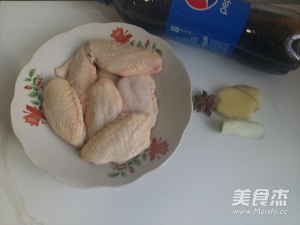 可乐鸡翅怎么做更软烂入味儿,自制可乐鸡翅的做法步骤