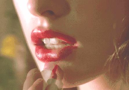 秋冬季也要换适合的口红,秋冬必备的四款口红都备齐了