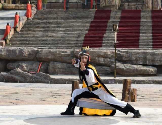 钟杰[亚洲刀剑合璧第一人]中国周城扮演周武王主要角色